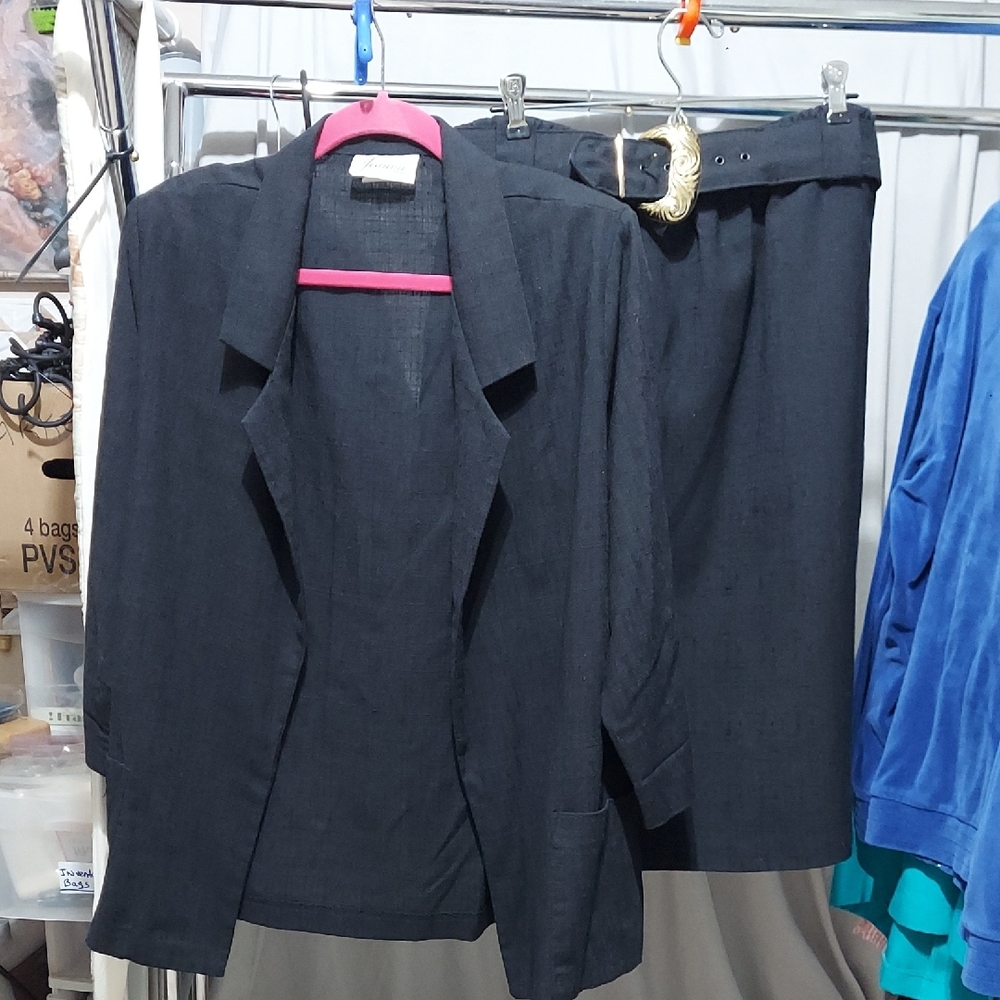 Joanna Made In The USA Skirt Suit Size Large Invw384